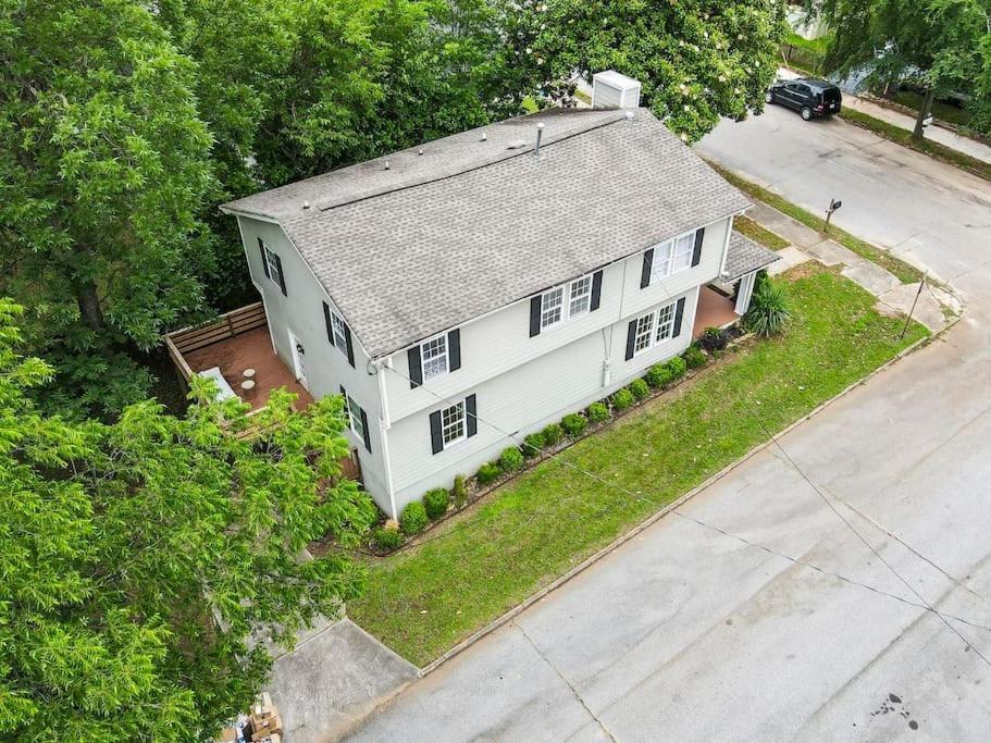 Gorgeous East Village Home Near Downtown Sleeps 12 5 Bedrooms Coffee Bbq Ac Parking Atlanta Exterior photo